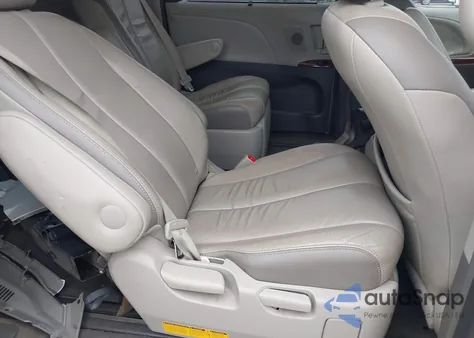 2014 Toyota Sienna Limited V6 7 Passenger из США, поврежденный, VIN 5TDYK3DC7ES505251